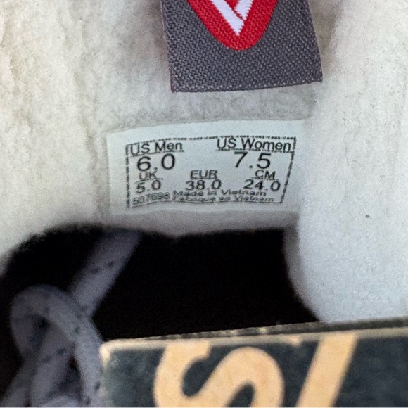 Vans SK8-Hi MTE-2 Primaloft Suede High Top Sneaker Cream Gum Waterproof WMNS 7.5 - Picture 11 of 11